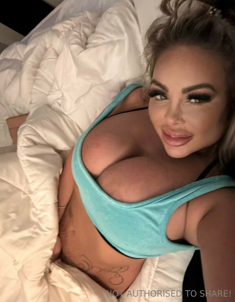 Princess Levi セクシーモデル ギャラリー