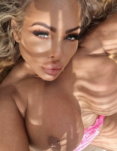 年配の熟女オンリーファンズ ポルノ ギャラリー