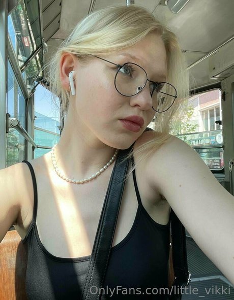 little vikki 完璧な女優 画像