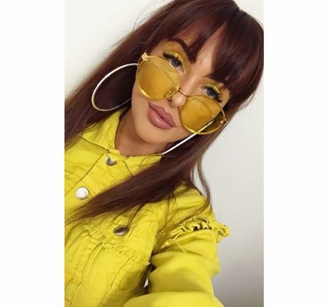 Bobbie Cook セクシーなポルノスター 写真