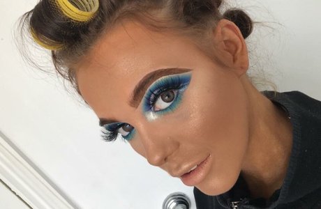 Bobbie Cook トップスター 写真