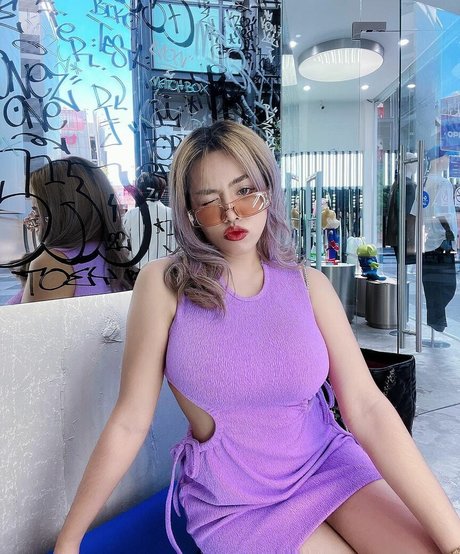 Zareena ヌードスター 写真