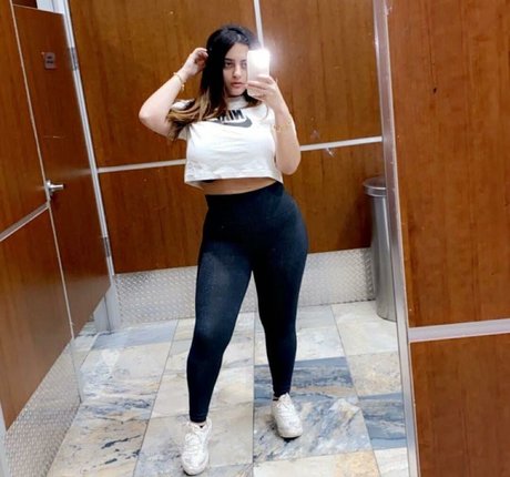 アラブの太ったオンリーファンズ 裸 画像