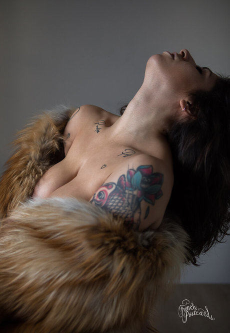 Sara Noli 最高の女優 アーカイブ