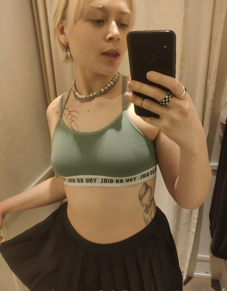 kellyfairy エロティックなモデル 写真