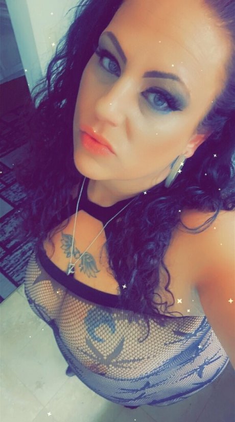 missoutlawakaladyk ホットなスター 写真