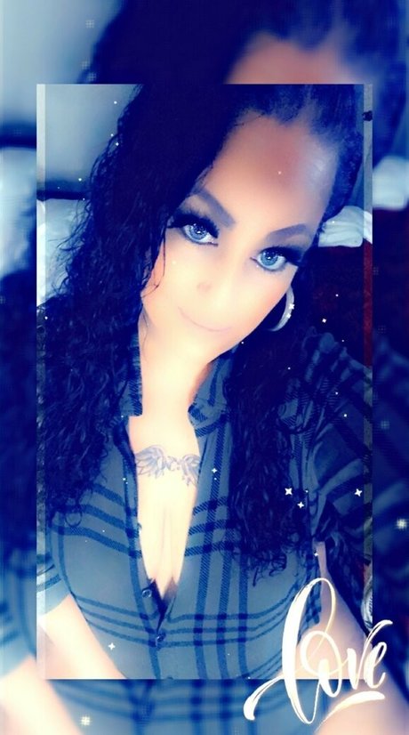 黒人3P オンリーファンズ アダルト無料 画像