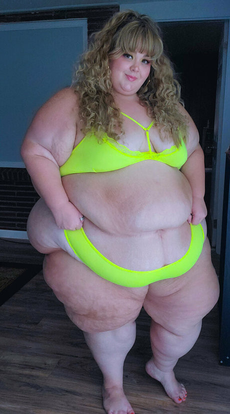 宣教師オンリーファンズ セクシーヌード ギャラリー