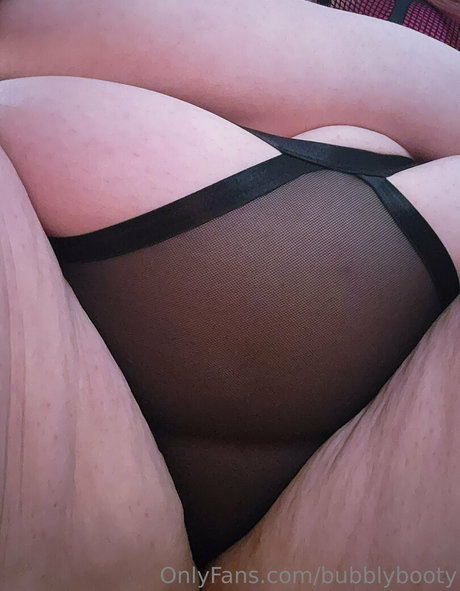 キティ・ウェット・オンリーファンズ ホットセクシー 画像