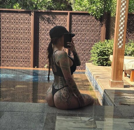 姉妹のオンリーファンズ 無料 写真