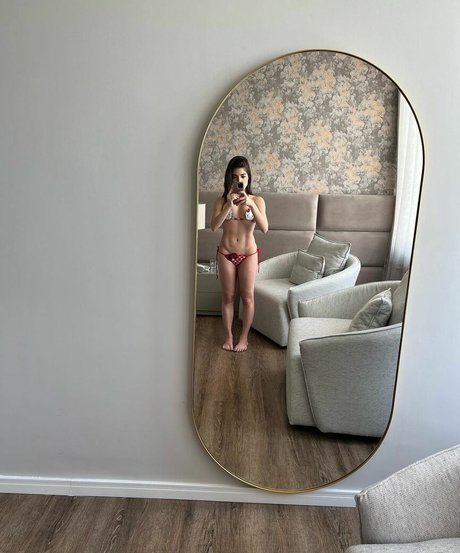 GKay セクシーなポルノスター 画像