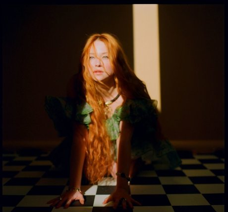 Haley Bennett ポルノ女優 写真