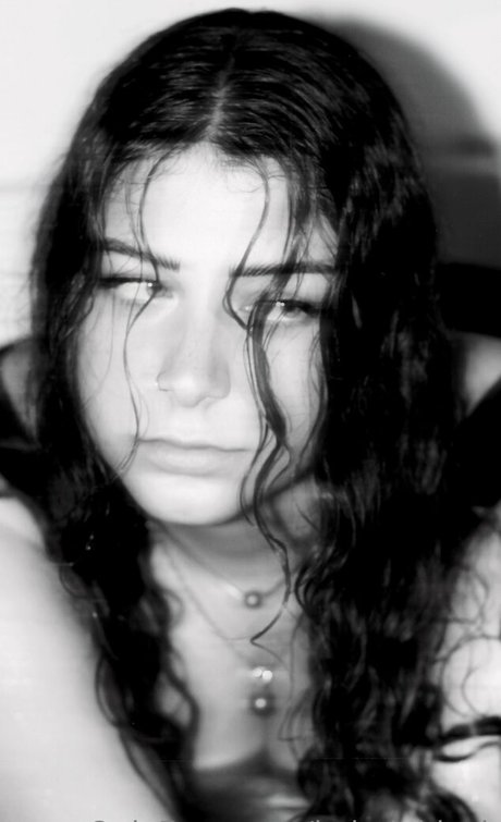 義母オンリーファンズ アート裸 画像