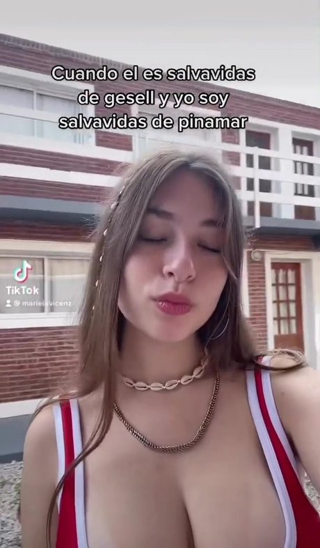 巨大ディルドオンリーファンズ ポルノ 写真