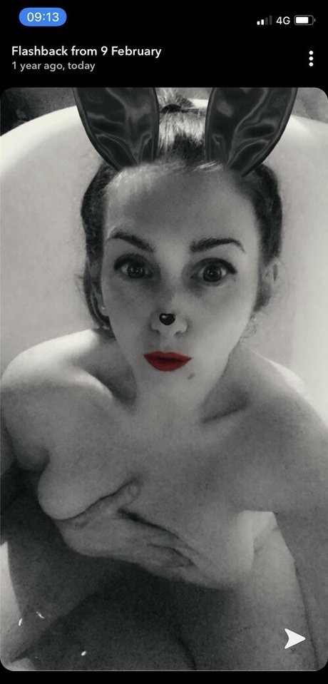 黒髪の熟女オンリーファンズ ホットxxx 写真