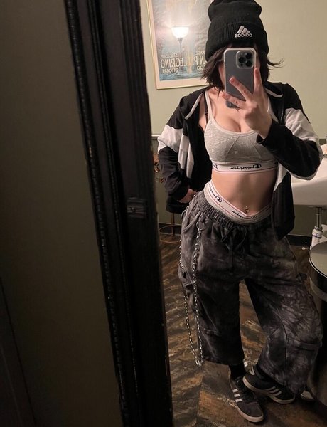 leez_____ 独占モデル 写真