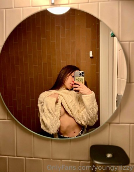 太った足のオンリーファンズ アート裸 アーカイブ