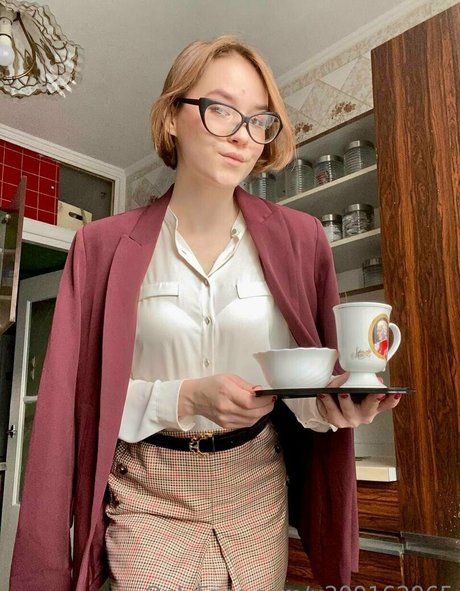 乳首オーガズム オンリーファンズ ホットヌード 写真