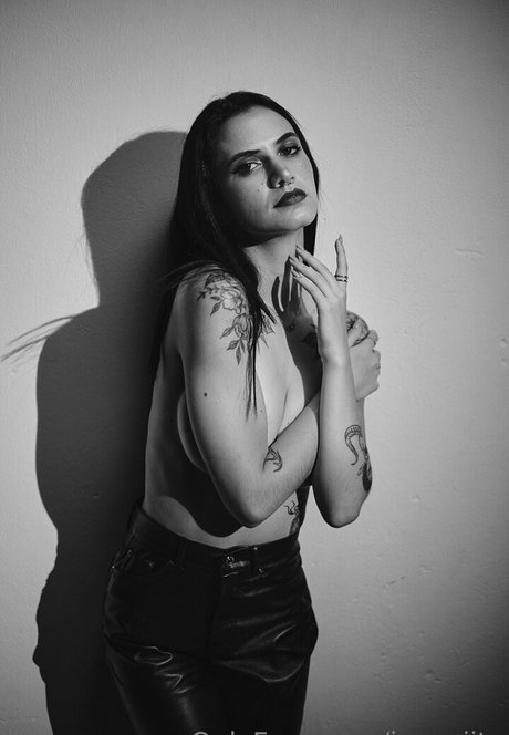 コスプレ フェムボーイ オンリーファンズ 無料セックス 写真