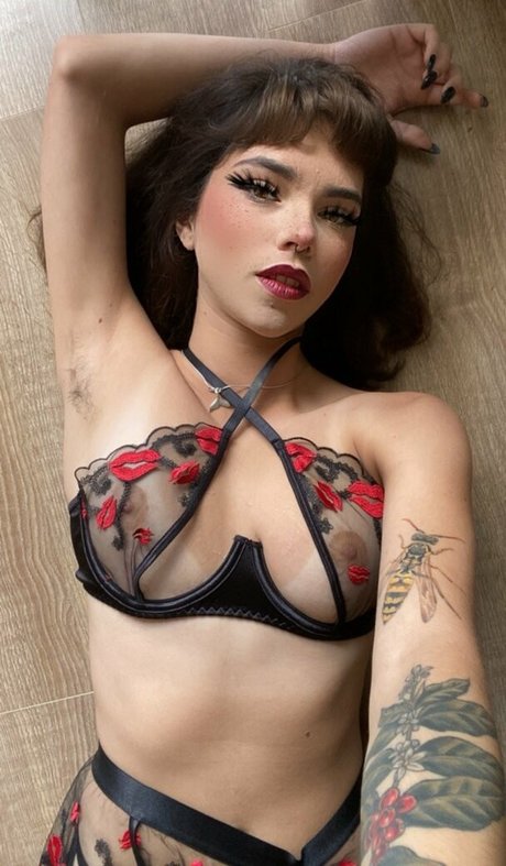 Lindurita 最高のモデル ギャラリー