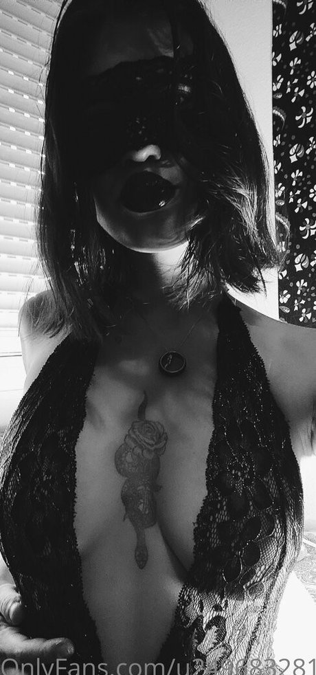 imfaceofff セクシーなポルノスター ギャラリー