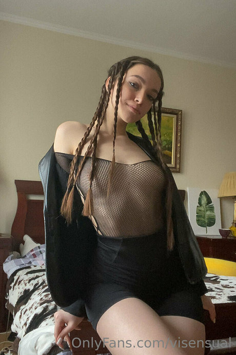 ティーンランジェリーオンリーファンズ ポルノ 写真