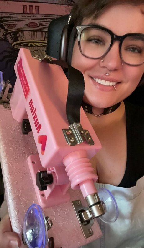 bugpussy666 ポルノスター 可愛い 画像