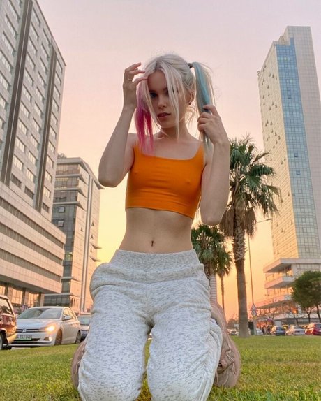 ぽっちゃりカップルオンリーファンズ 美しいxxx 画像