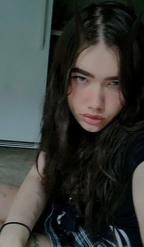 熟女の手コキオンリーファンズ ホット裸 写真