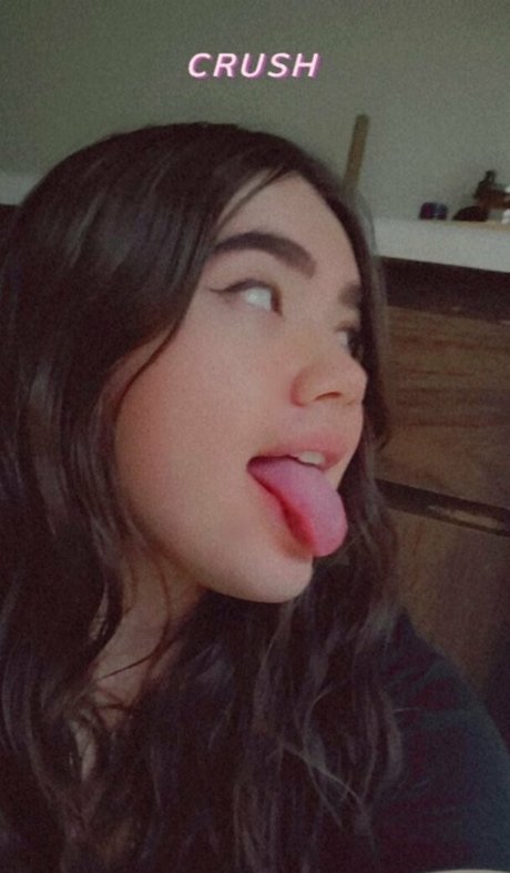 ぽっちゃりブルネットオンリーファンズ アダルト 写真