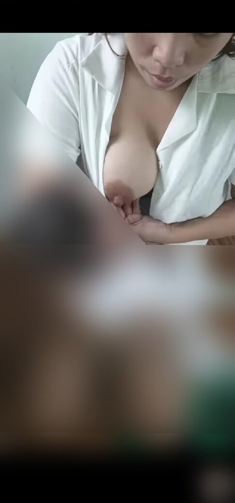 Mama Len かわいいポルノスター 写真