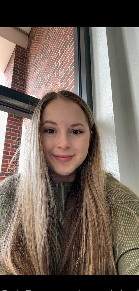 トランス熟女オンリーファンズ ヌード 写真