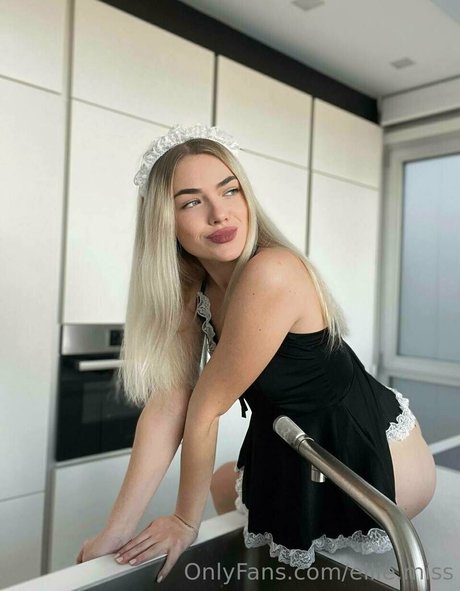 ぽっちゃりティーンオンリーファンズ アート裸 ギャラリー