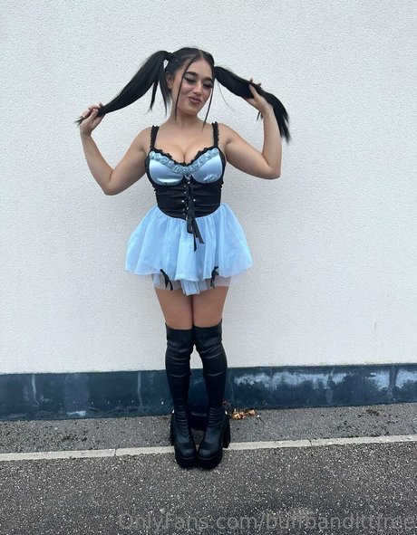 オンリーファンズの動画 ホット裸 写真