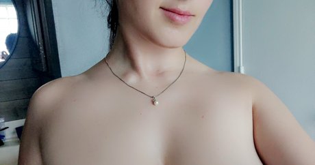 カーリーエボニーオンリーファンズ アート裸 写真