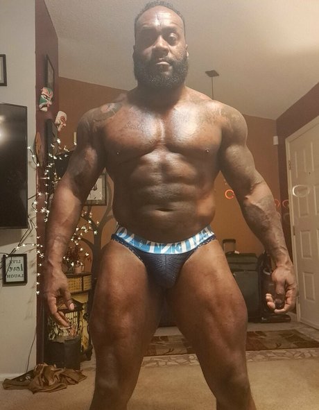 フィットネスアナルオンリーファンズ ポルノ 画像