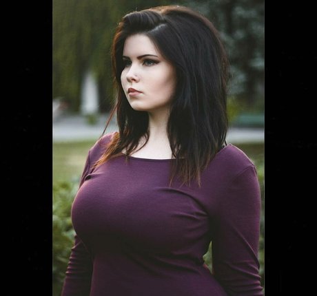 ティーンレズビアンオンリーファンズ トップ ギャラリー