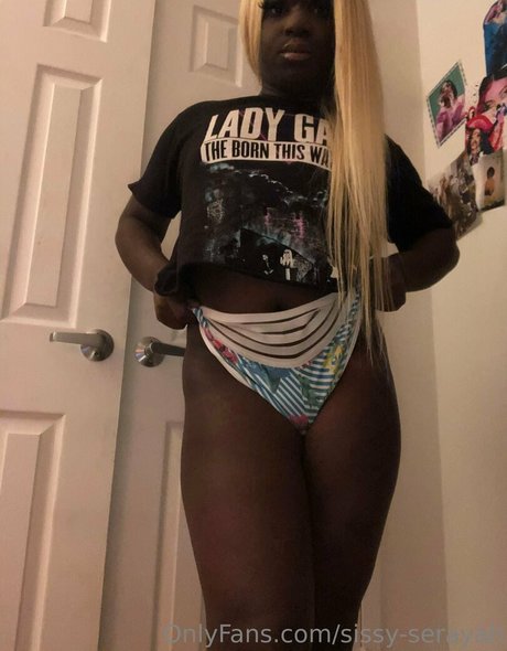 sissy serayah ポルノスター xxx 画像