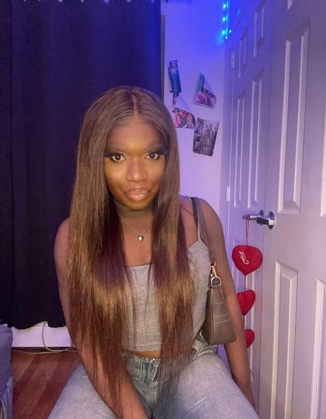 sissy serayah xxxポルノスター ギャラリー