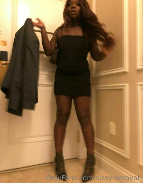 sissy serayah 素敵なモデル 写真