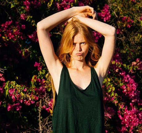 熟女オーガズムオンリーファンズ アダルト 写真