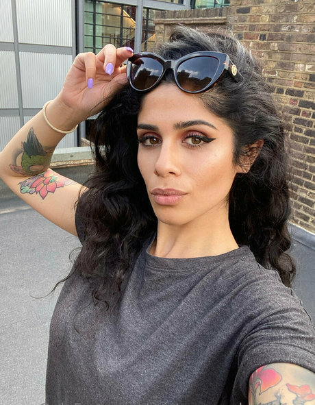 mistresssophiasahara ホットなモデル 画像