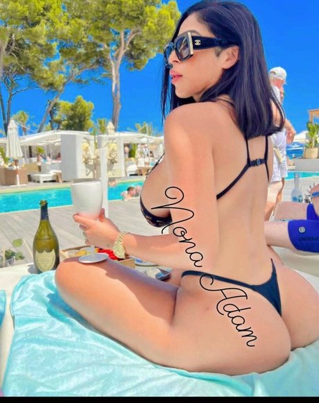 Nona Adams ポルノスター 高品質 写真