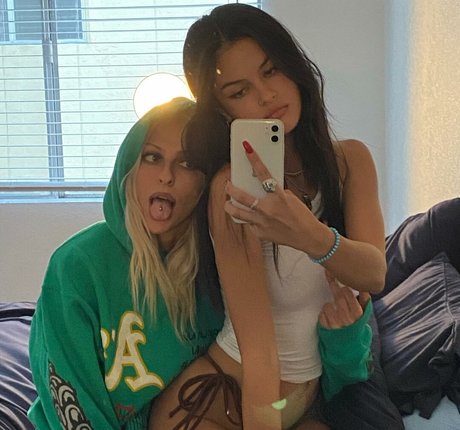 Jalynn Irwin 裸のスター 写真