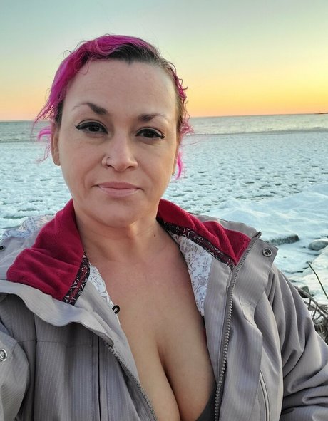 足の動画 オンリーファンズ えろた 画像