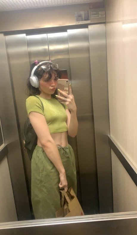 angele mhr ポルノスター 裸 写真