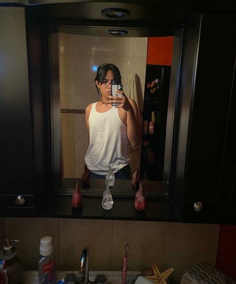 Lilith Moreno エロティックモデル 画像