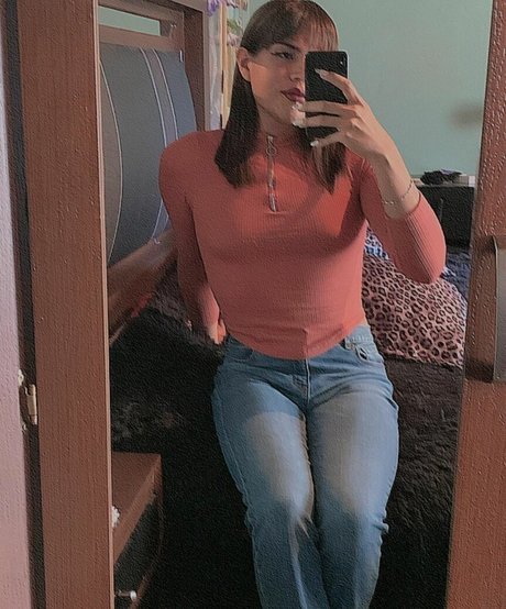 Lilith Moreno セクシーなスター 画像