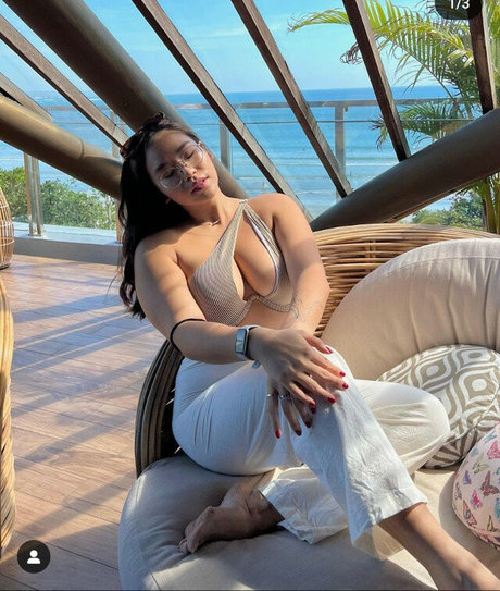 Mathilda Huang HDポルノスター 写真