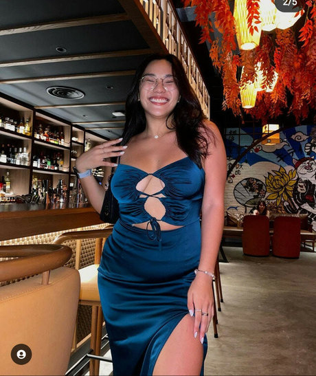 Mathilda Huang 完璧なモデル 写真